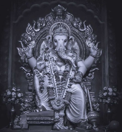 गणपति ब्लैक वाइट वॉलपेपर Ganpati Black White Wallpaper